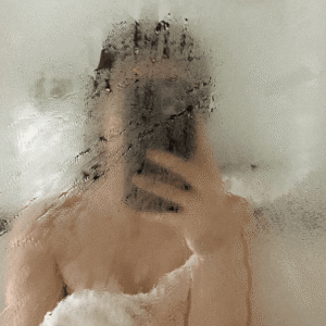 Cheiro de Rica no Verão: Os 5 Melhores Body Splashes para Dias Quentes